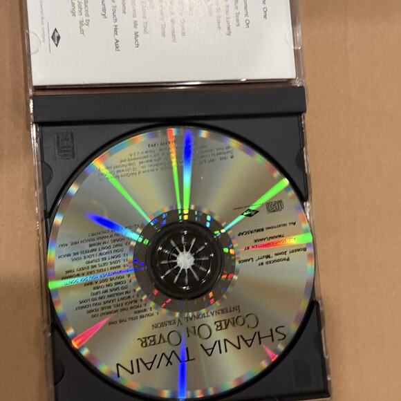Vintage Shania Twain - Come On Over CD Excellent Condition T80 - Picture 3 of 5